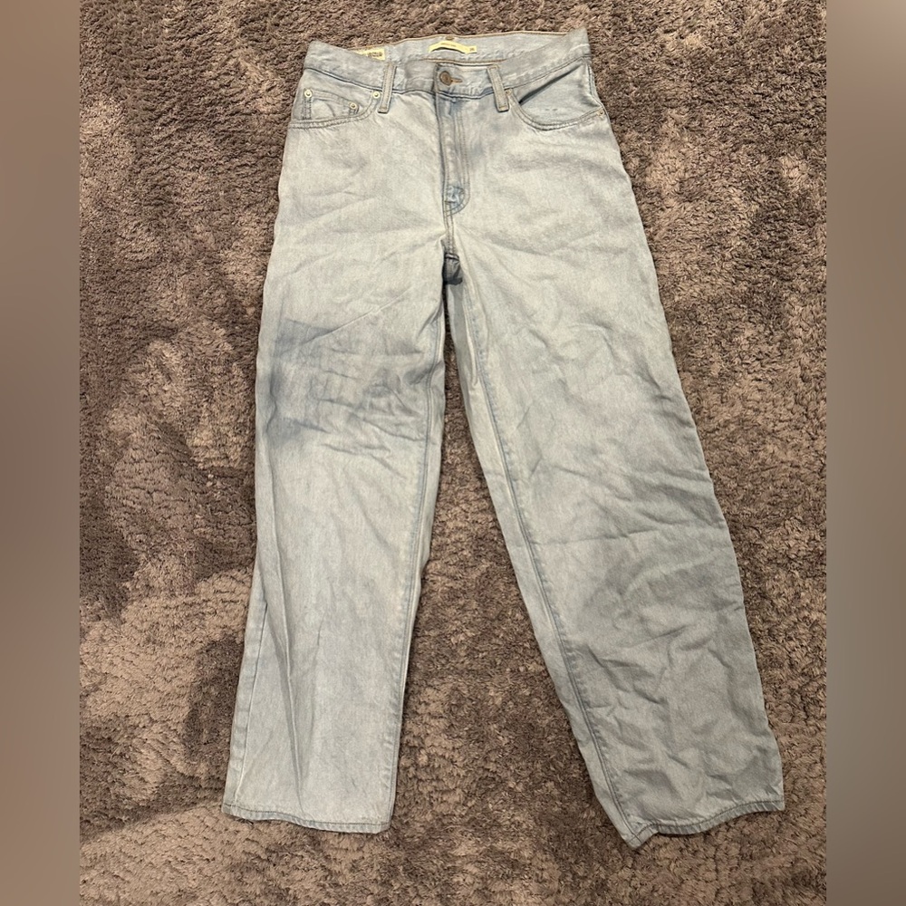 Levi’s baggy dad jean